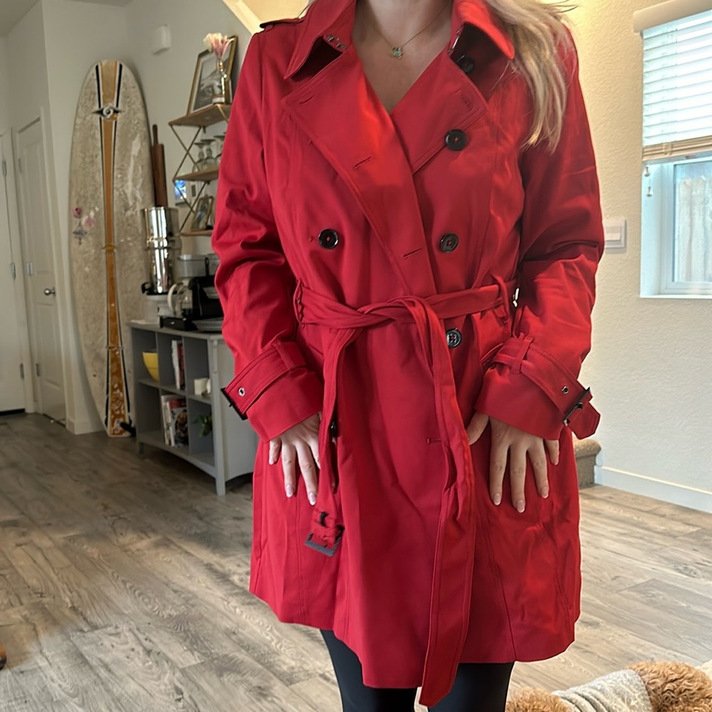 Very lightly worn jacket!